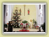 Tröbeser Kirche St. Johannes in prächtigem Weihnachtsschmuck